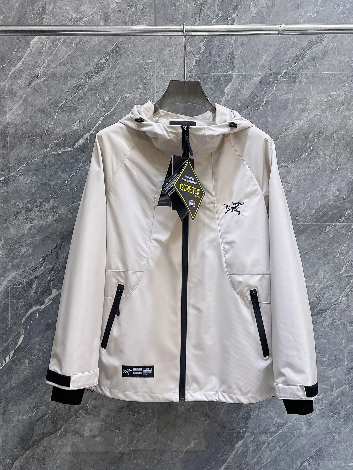 Same Style， ， 2026 New Arrival ， Original Premium Breathable ， ， ， Quality。 ， Sizes：M～3XL，
